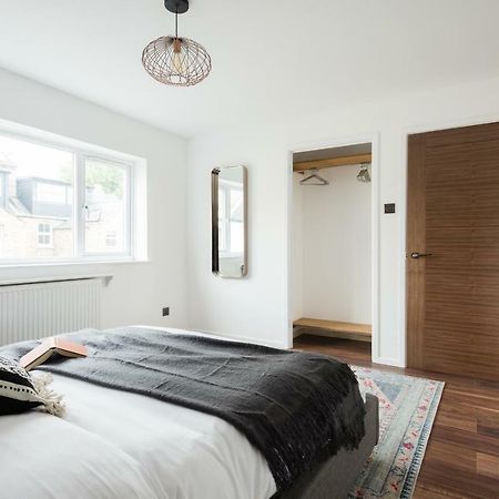 דירות אוקספורד The Century Chalet - Contemporary 2Bdr Townhouse With Parking מראה חיצוני תמונה