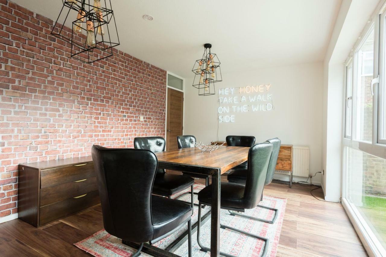 דירות אוקספורד The Century Chalet - Contemporary 2Bdr Townhouse With Parking מראה חיצוני תמונה