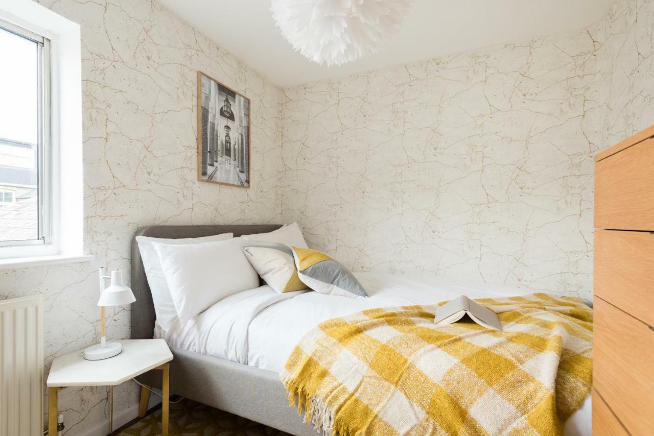 דירות אוקספורד The Century Chalet - Contemporary 2Bdr Townhouse With Parking מראה חיצוני תמונה