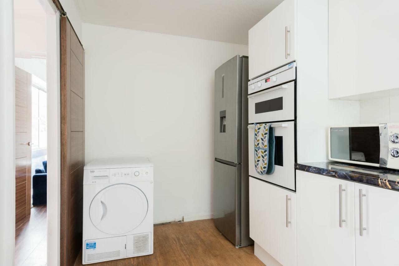 דירות אוקספורד The Century Chalet - Contemporary 2Bdr Townhouse With Parking מראה חיצוני תמונה